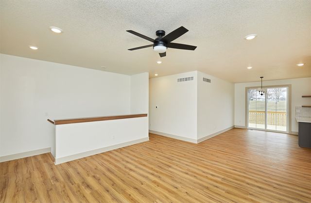 107 Golf View Drive, Osceola, IA 50213