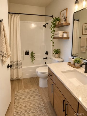 9385 Mesa Verde E, Montclair, CA 91763