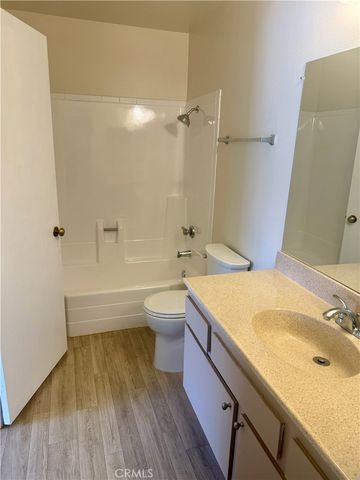 9385 Mesa Verde E, Montclair, CA 91763