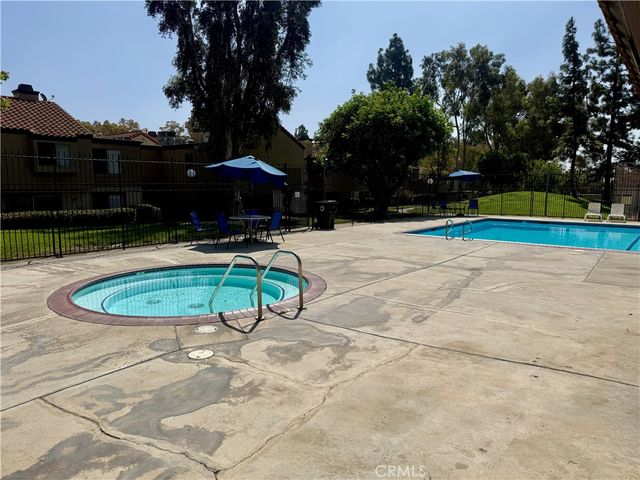 9385 Mesa Verde E, Montclair, CA 91763