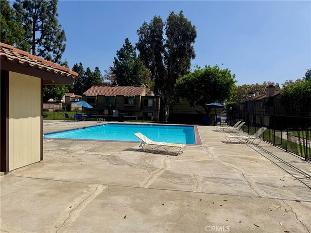 9385 Mesa Verde E, Montclair, CA 91763