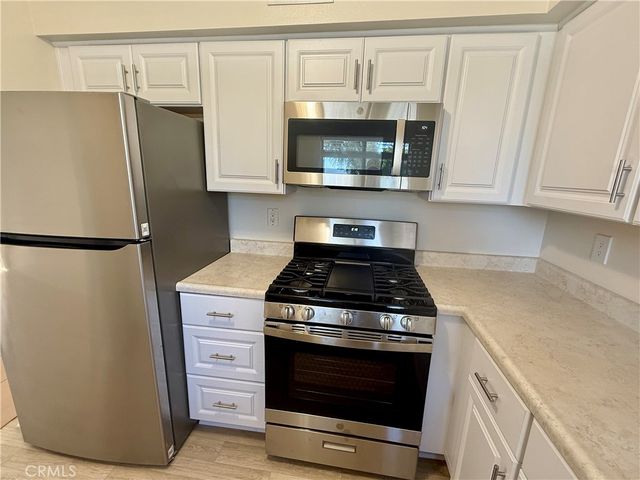 9385 Mesa Verde E, Montclair, CA 91763