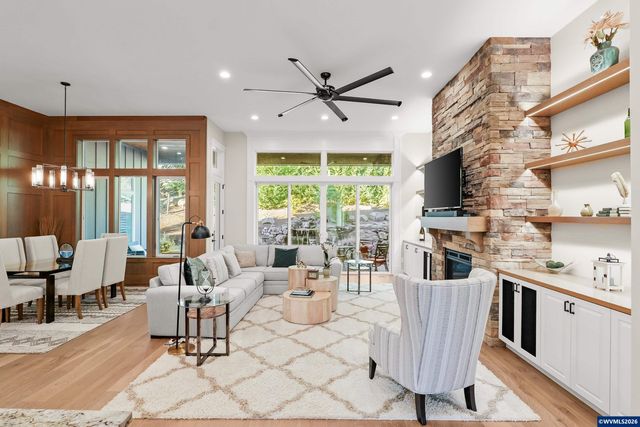 337 Kurth Meadow SE Av, Salem, OR 97306