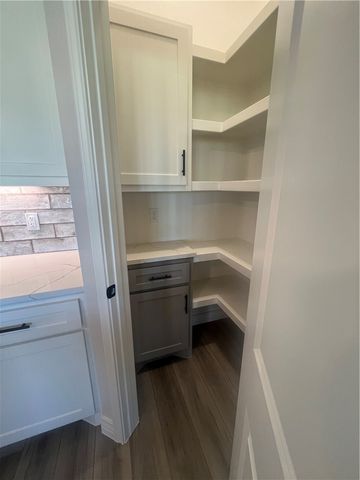 3621 Perry, Corpus Christi, TX 78410