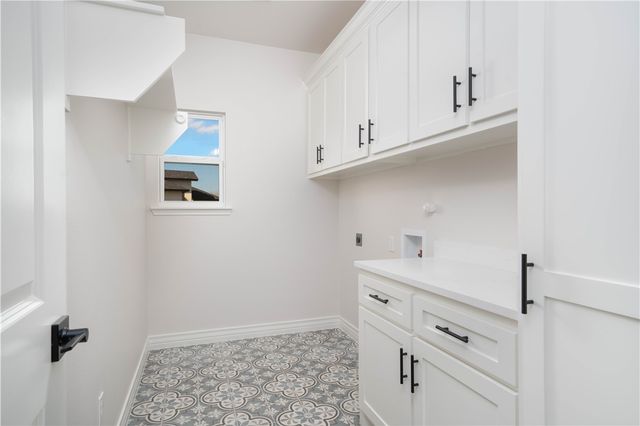 3621 Perry, Corpus Christi, TX 78410