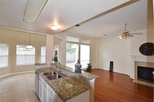 1210 Ivory Meadow Lane, Sugar Land, TX 77479