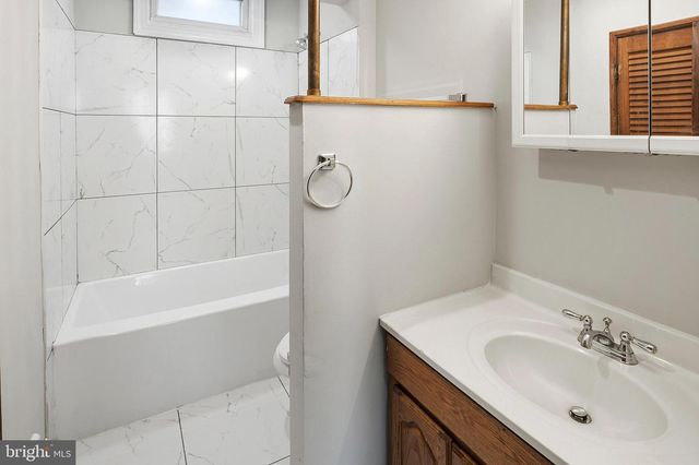 2914 BAYONNE AVE, Baltimore, MD 21214