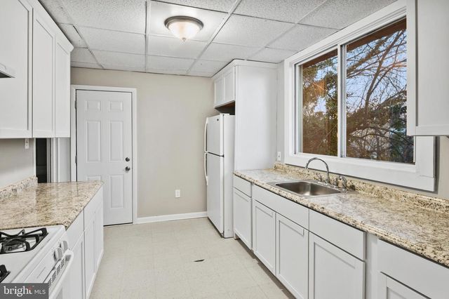 2914 BAYONNE AVE, Baltimore, MD 21214