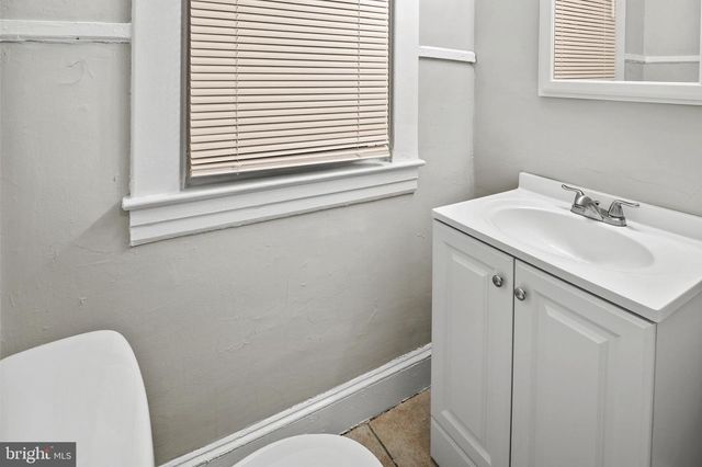 2914 BAYONNE AVE, Baltimore, MD 21214