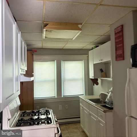 2914 BAYONNE AVE, Baltimore, MD 21214