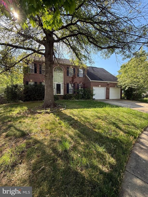 Image 1 of property listing at 16101 ALLENGLEN CT, Bowie, MD 20716