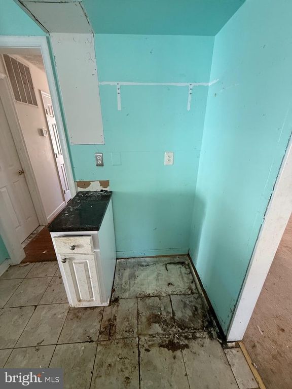 Image 19 of property listing at 16101 ALLENGLEN CT, Bowie, MD 20716