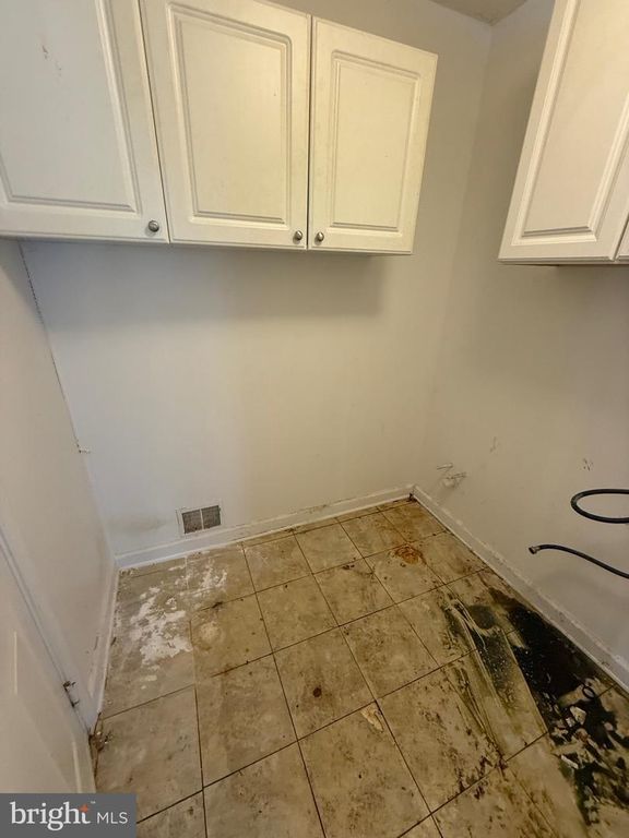 Image 22 of property listing at 16101 ALLENGLEN CT, Bowie, MD 20716