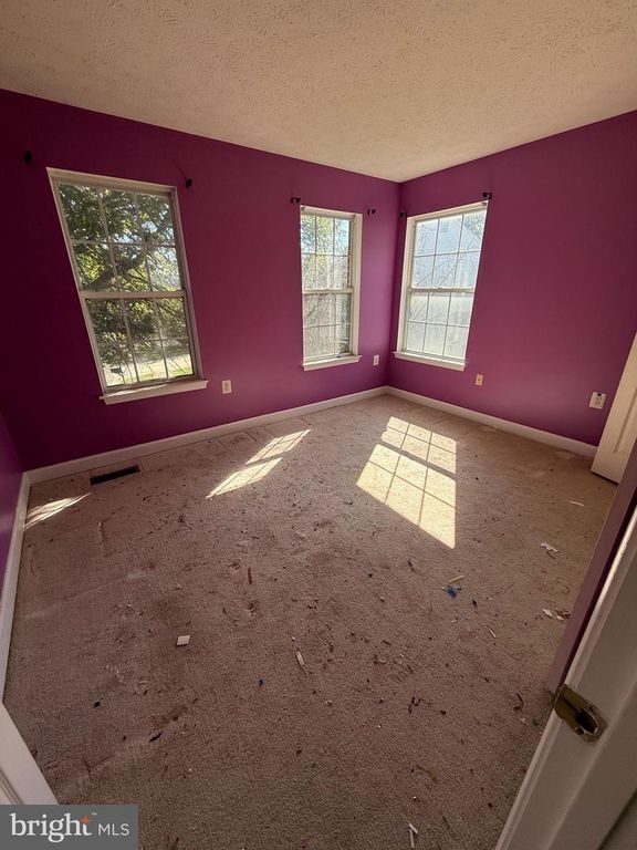 Image 33 of property listing at 16101 ALLENGLEN CT, Bowie, MD 20716