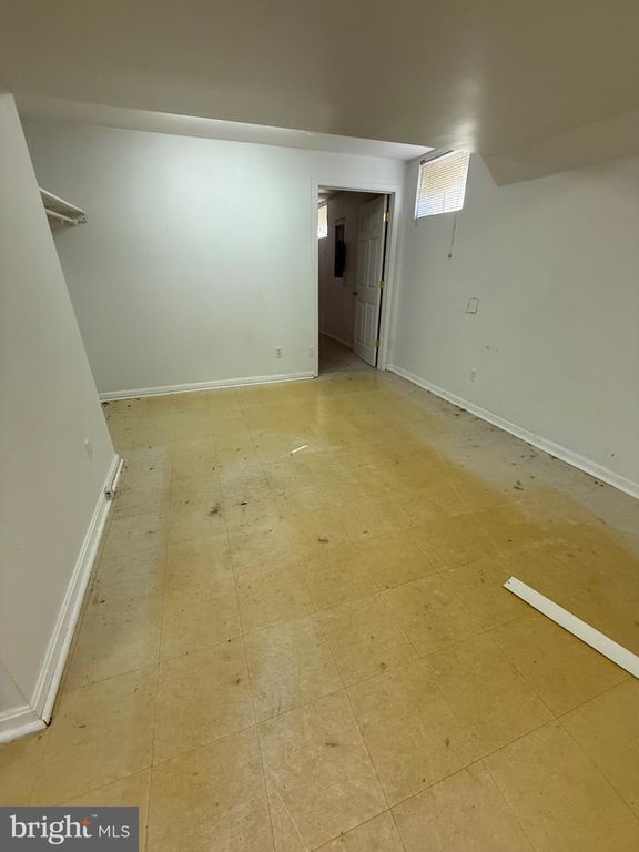 Image 38 of property listing at 16101 ALLENGLEN CT, Bowie, MD 20716