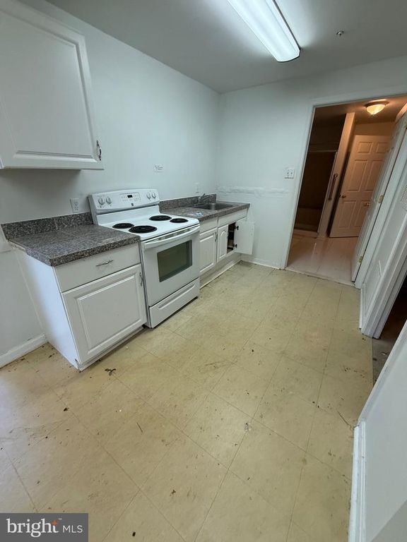 Image 39 of property listing at 16101 ALLENGLEN CT, Bowie, MD 20716