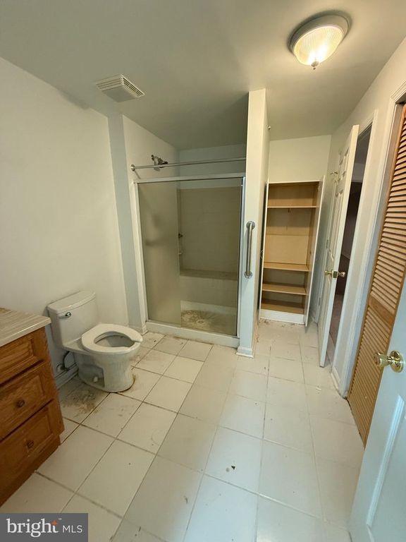 Image 41 of property listing at 16101 ALLENGLEN CT, Bowie, MD 20716