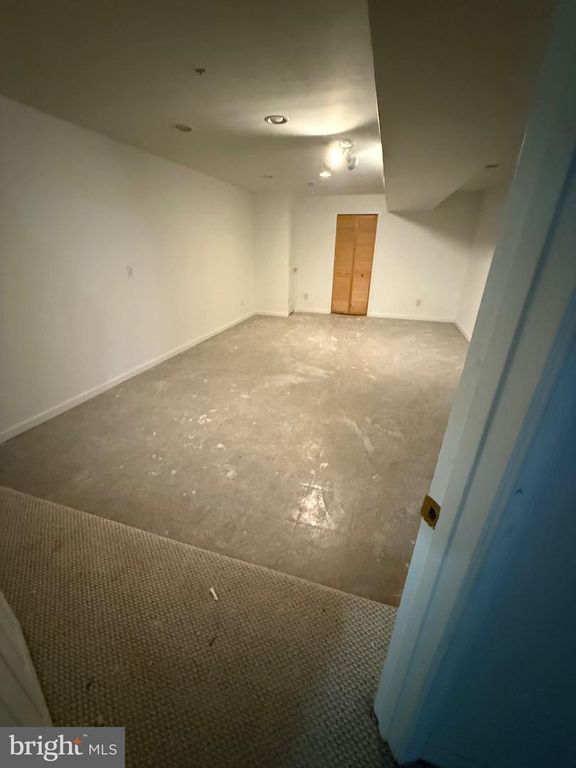 Image 44 of property listing at 16101 ALLENGLEN CT, Bowie, MD 20716