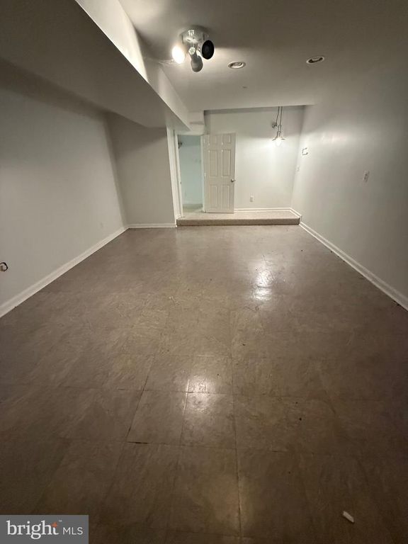 Image 45 of property listing at 16101 ALLENGLEN CT, Bowie, MD 20716