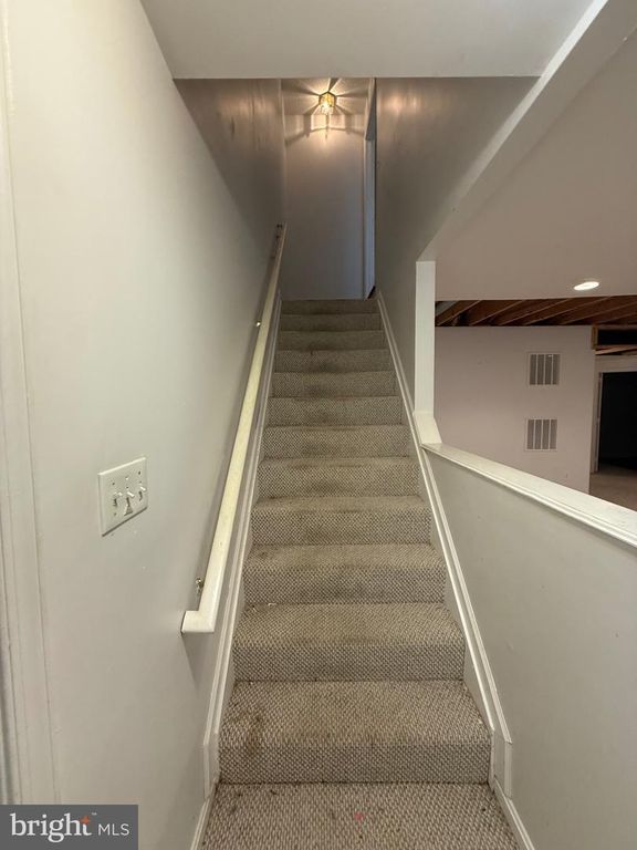 Image 54 of property listing at 16101 ALLENGLEN CT, Bowie, MD 20716