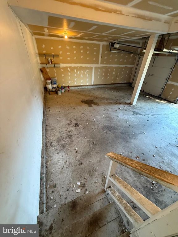 Image 55 of property listing at 16101 ALLENGLEN CT, Bowie, MD 20716