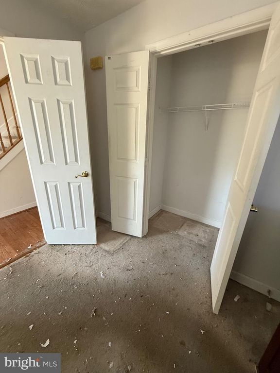 Image 9 of property listing at 16101 ALLENGLEN CT, Bowie, MD 20716