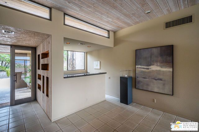 601 W Stevens Road, Palm Springs, CA 92262