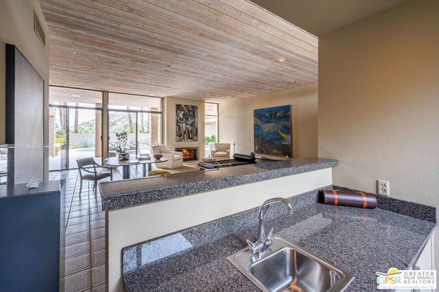 601 W Stevens Road, Palm Springs, CA 92262