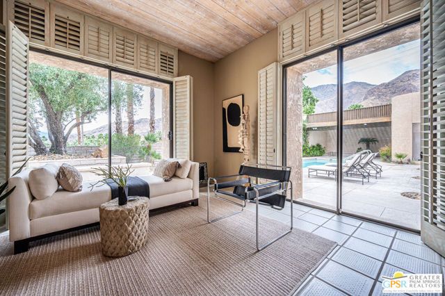 601 W Stevens Road, Palm Springs, CA 92262