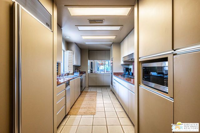601 W Stevens Road, Palm Springs, CA 92262