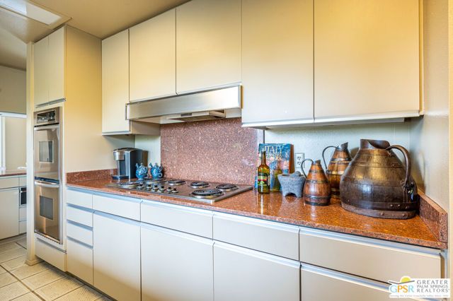 601 W Stevens Road, Palm Springs, CA 92262