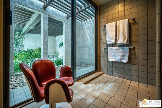 601 W Stevens Road, Palm Springs, CA 92262