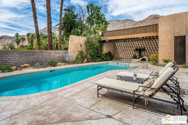 601 W Stevens Road, Palm Springs, CA 92262