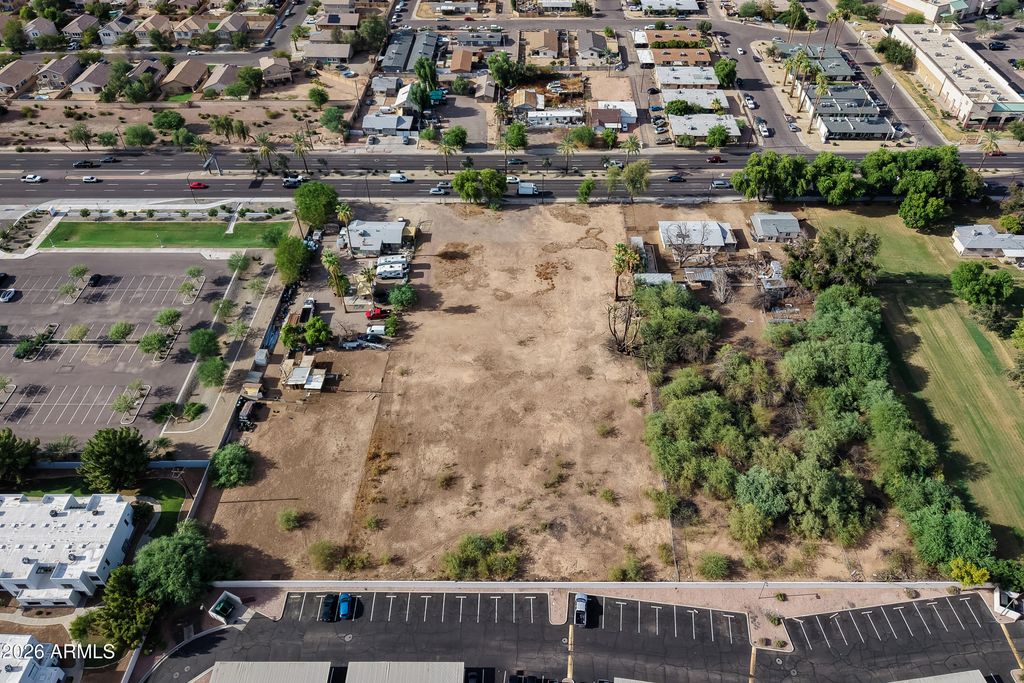 6837 W GLENDALE Avenue -, Glendale, AZ 85303 — exterior
