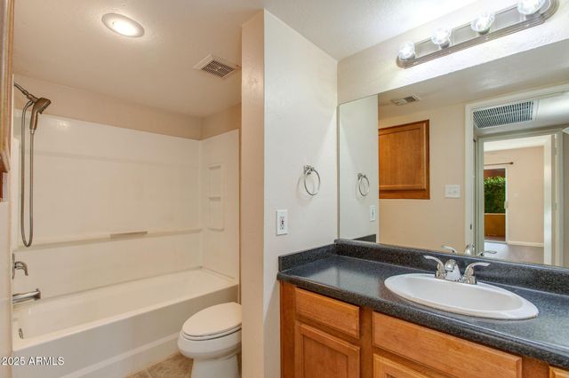 3845 E GREENWAY Road 107, Phoenix, AZ 85032