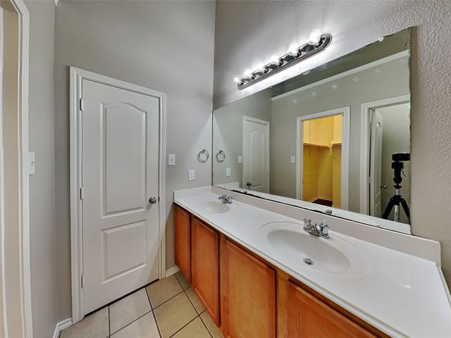 8921 Highland Orchard Drive, Fort Worth, TX 76179