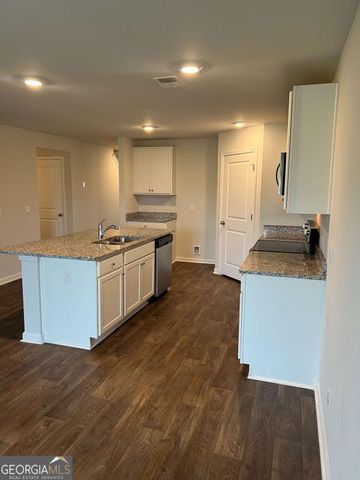 704 Chickadee Street, Bloomingdale, GA 31302
