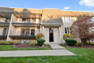 7811 W 157th Street 1N, Orland Park, IL 60462