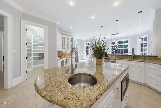 6592 Wakefalls Drive, Wake Forest, NC 27587