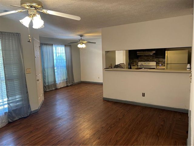 526 Windchase Lane, Stone Mountain, GA 30083