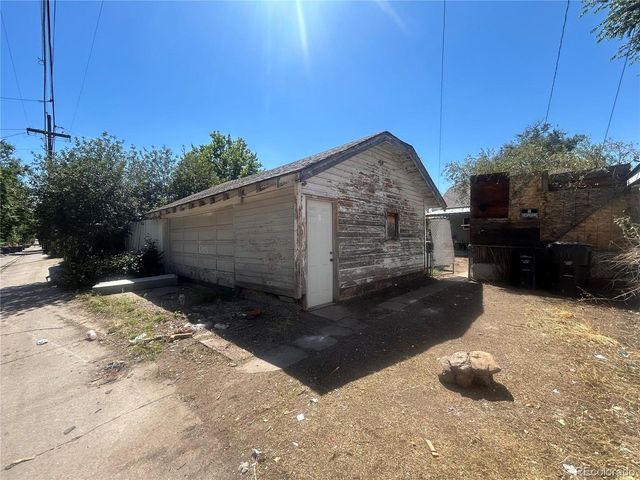 162 Hazel Ct, Denver, CO 80219