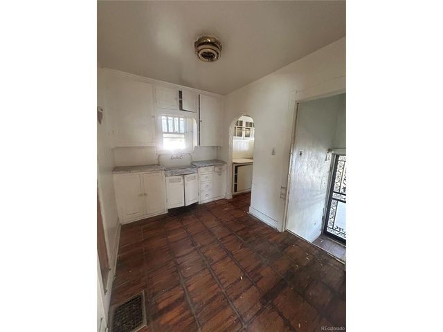 162 Hazel Ct, Denver, CO 80219