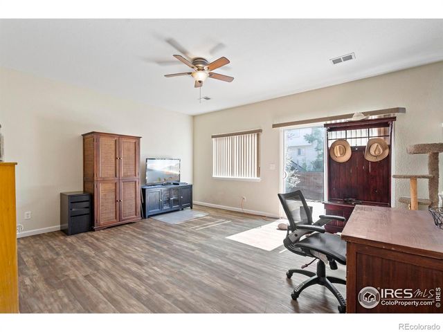 8648 W 17th St Dr, Greeley, CO 80634