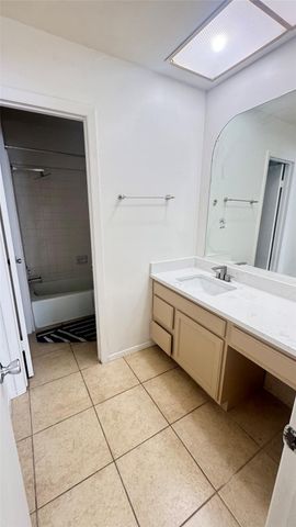 11810 Zarroll Drive, Houston, TX 77099