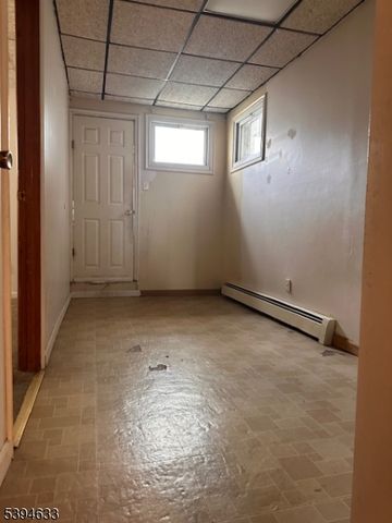 270 Midland Ave, Garfield City, NJ 07026