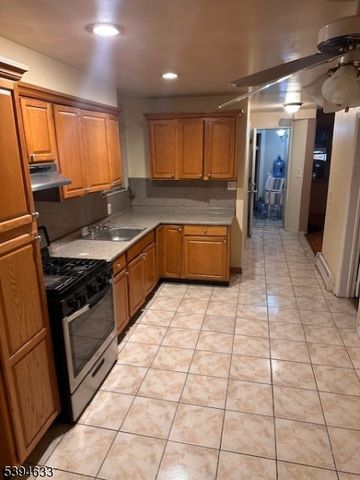 270 Midland Ave, Garfield City, NJ 07026