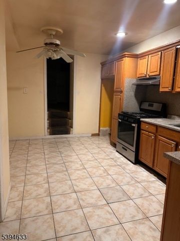 270 Midland Ave, Garfield City, NJ 07026