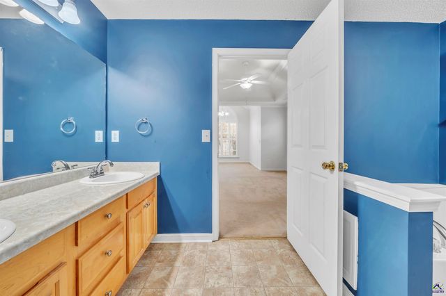 106 Mulligan Court, Bonaire, GA 31088