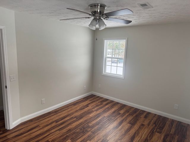 3521 Cabin Creek Road, London, KY 40741