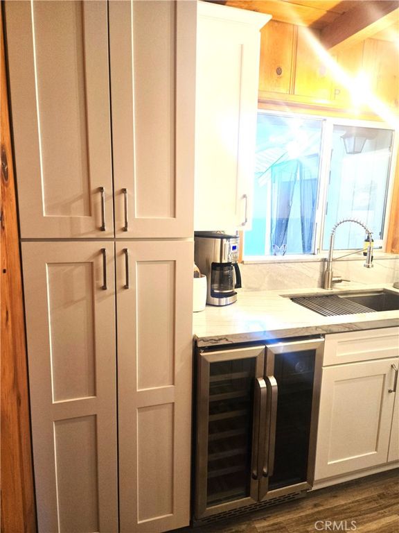 Image 13 of property listing at 1671 Twin Lakes, Wrightwood, CA 92397